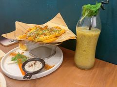 -Mark&Mars Restaurant