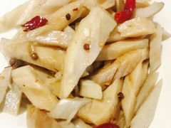 -泉畔人家·老济南经典鲁菜(大明湖店)