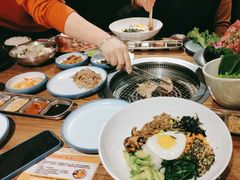 -明洞阿姨·韩式酱蟹烤肉·创意料理(三元桥店)