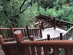 -七彩云南古滇温泉山庄