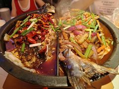 -鸣记脆皮烤鱼·海鲜烤鱼(三八广场店)
