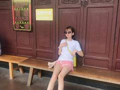 -峨眉山报国寺