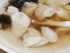 民国传统小馄饨-凤起龙游老面包子(凯德晶品店)