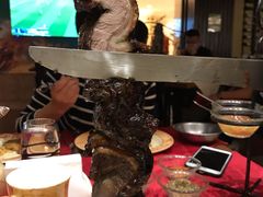 巴西烤肉和自助沙拉，甜品-五洲皇冠巴西烤肉餐厅