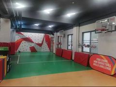 -悦动体能篮球羽毛球网球(三里河店)