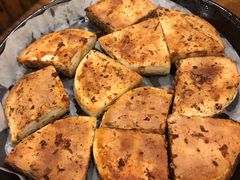 料理烤特色火烧-老东镇啤酒屋海鲜加工·蒸汽海鲜·海鲜烧烤(台东店)