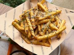 -Mark&Mars Restaurant