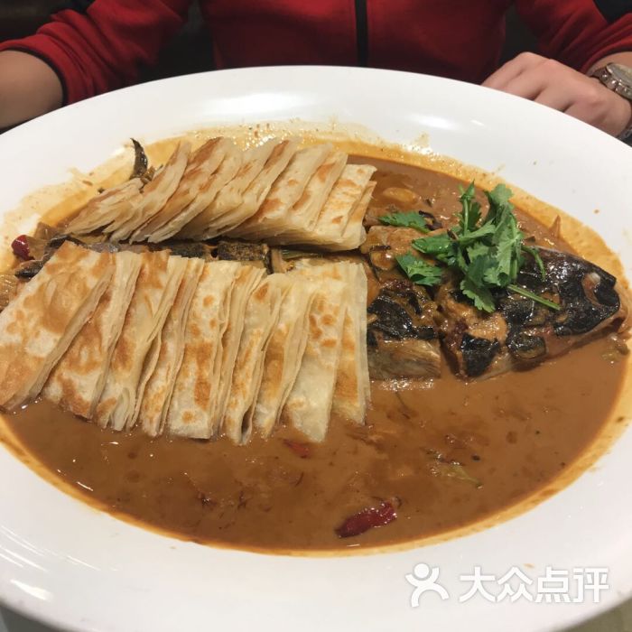 鱼头泡饼里饼