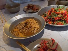 -巴厘龙虾·榜首油焖大虾(音乐学院·沿江酒馆店)