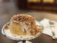 -Café Monson