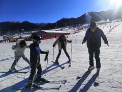 -丝绸之路山地度假区滑雪场