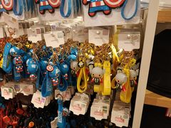 -名创优品(江南新地店)