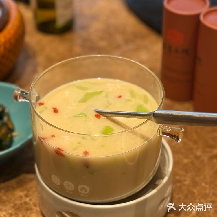 有烟火地方的“家宴”每道菜都是“原生态”的美味