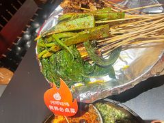 -何师烧烤Pro ·江湖川菜·小龙虾·精酿啤酒(太古里旗舰店)