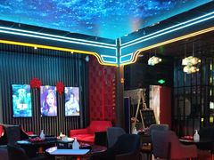 -屋有岛沉浸游戏旗舰店(中山公园店)