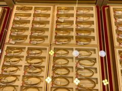 -恒一珠宝·回收黄金钻石奢侈品(灵岩南路店)