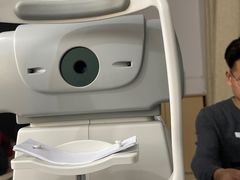 -罗伯特眼镜·蔡司官方授权(罗湖国贸店)