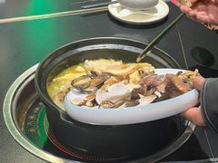 -野菌皇海景野生菌火锅(滨海大道店)