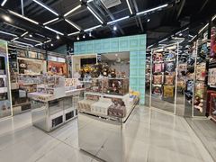 -泡泡玛特POPMART(侨福芳草地店)