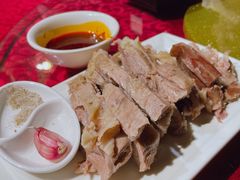 手抓羊肉半斤-贯贯吉·清真餐厅(浙江中路店)