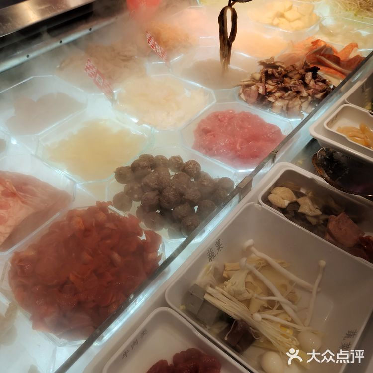 一个人的火锅，魔都冒菜扛把子 ｜ 成都你六姐·牛肉冒菜