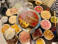 -洞亭火锅(防空洞总店)