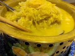 大骨头炖酸菜-关东小磨东北菜(上海长风大悦城店)