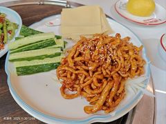 -人民公社铁锅炖·东北菜(卫国道店)