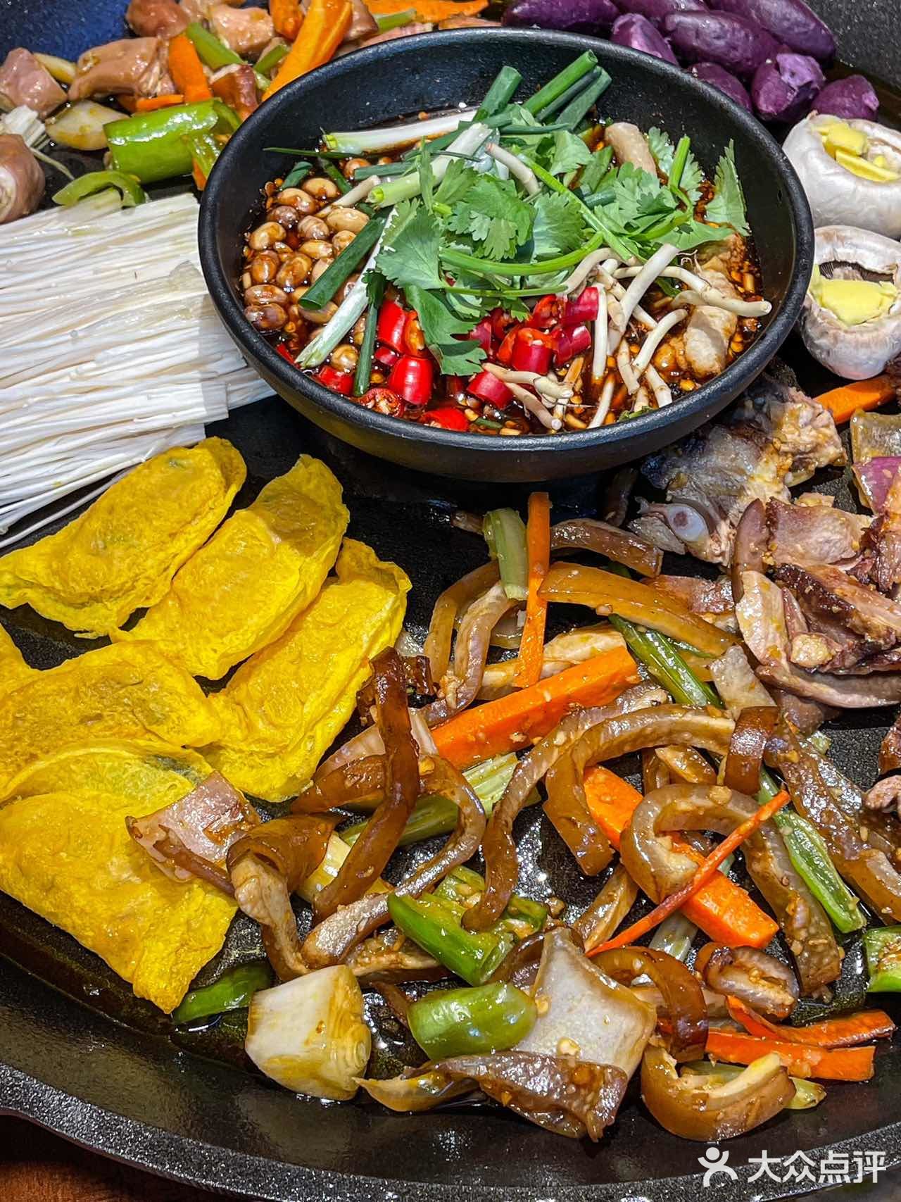 刚开业三天,下午三点去都没地方坐了……