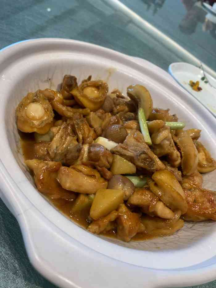 龙景国品·海鲜粤菜(中山陵店)-"[环境]坐落在中山陵附近,环境非常美