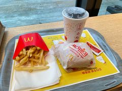 -麦当劳(徐汇漕溪北路百脑汇店)