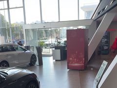 -上海永达奥诚奥迪4S店(申江路店)