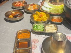 -草家酱蟹炭火烤肉店(珲春南路一店)