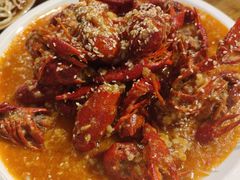 -李双猪·小龙虾·烧烤·羊肉煲(乐山店)