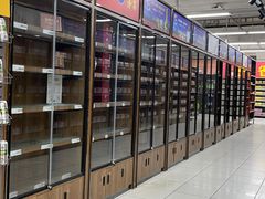 -家乐福(四元桥购物中心店)