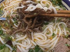 -云阿蛮云南生烫牛肉米线(奉贤路店)