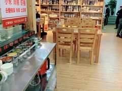-正宗普宁豆干坊·洪记砂锅粥(红领巾路店)