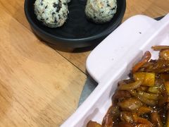 -肥肥虾庄·金牌油焖大虾(杨园滨江时代walk店)