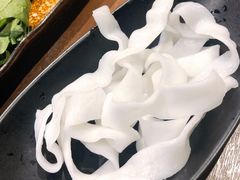 自制土豆粉-快乐小羊火锅(河西王府井店)