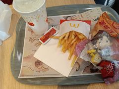 -麦当劳(龙洞店)