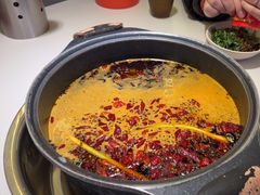 -钢管厂五区小郡肝串串香(蜀都万达店)