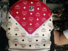 -京伟修鞋洗鞋奢侈品皮具护理店