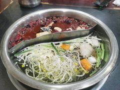 鸳鸯锅-储奇门鳝鱼火锅(总店)