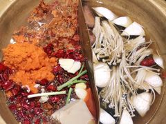 -沸炉重庆老火锅(军事博物馆店)