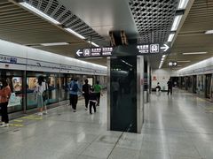 -华西坝(地铁站)