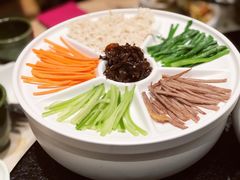 -云海肴·汽锅鸡·云南菜(天山百盛优客店)