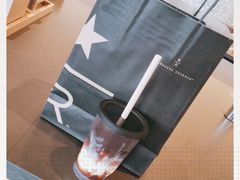 -星巴克臻选(上海合生汇1F店)