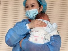 -葱妈母婴医护月嫂中心(浦东店)