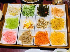 -怪噜范·老贵阳街头名小吃(鸿通城店)