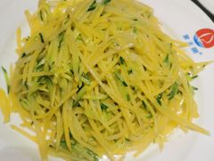土豆丝炒黄瓜丝-小船渔村•大连菜•大连焖鱼(明泽街店)